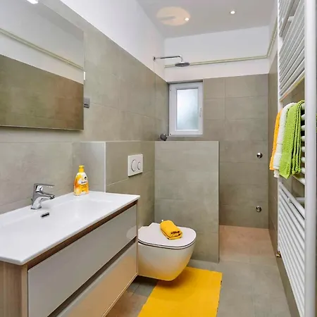2 Apartament